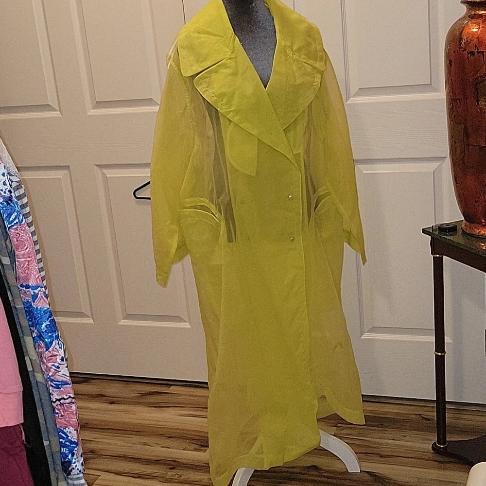 IVY PARK x Adidas SOLD OUT Neon Yellow Nylon Organza Jacket - Picture 4 of 14